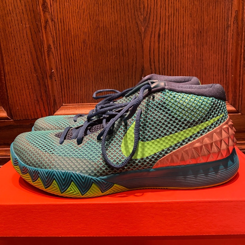 Kyrie Irving 1 Basketball Shoes “Australia” Size 12